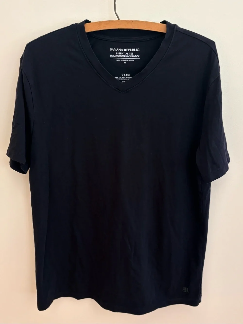 Banana Republic Essential V-Neck Tee